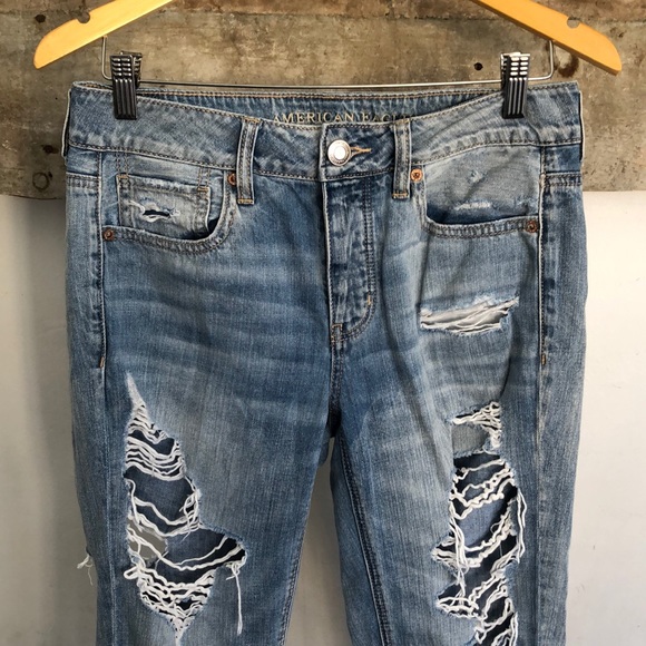 Distressed Tomgirl jeans - Picture 1 of 5